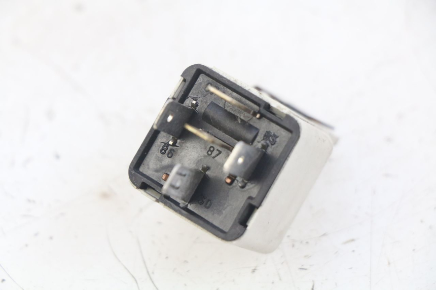 photo de RELE' ELETTRICO PIAGGIO VESPA LXV 125 (2006 - 2009) - Zoom sullo stato d'uso