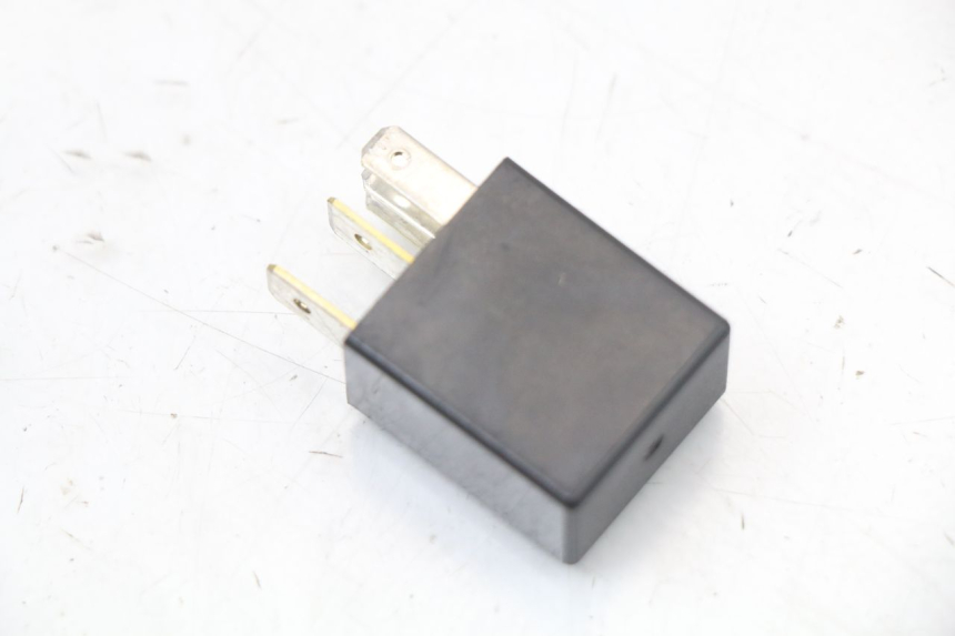 photo de RELE PIAGGIO VESPA PRIMAVERA 4T 50 (2021 - 2024) - Zoom sullo stato d'uso