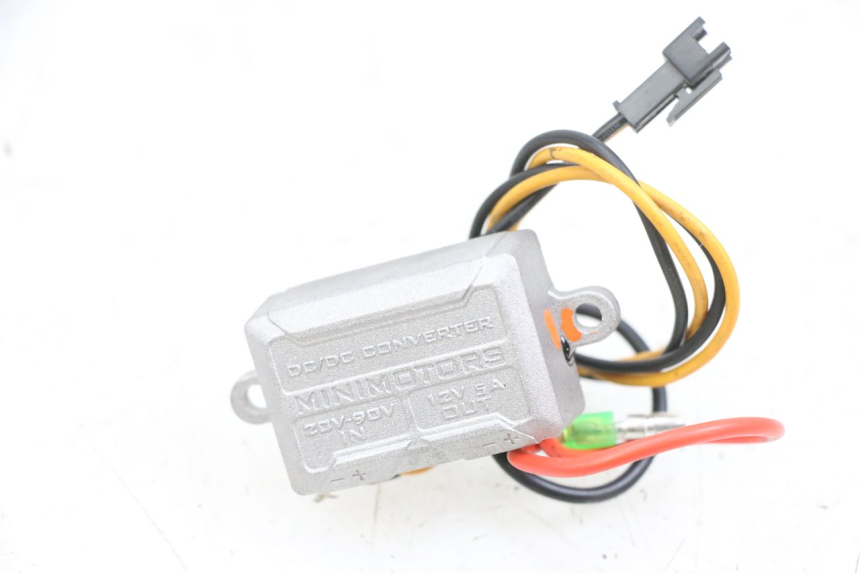 photo de RELAY ELETTRICO DUALTRON VICTOR LIMITED 1 - Primo piano tecnico