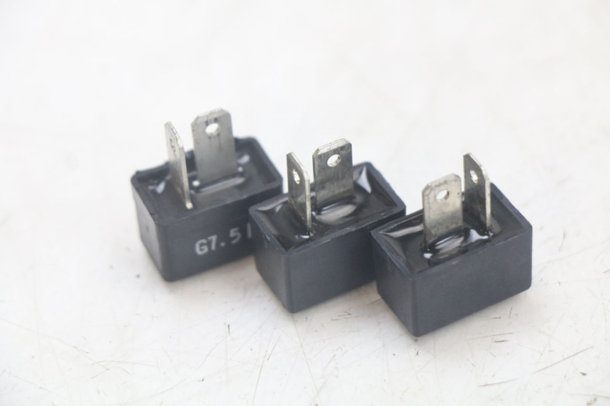 photo de RELE' ELETTRICO YAMAHA XMAX X-MAX ABS 125 (2017 - 2020) - Zoom sullo stato d'uso