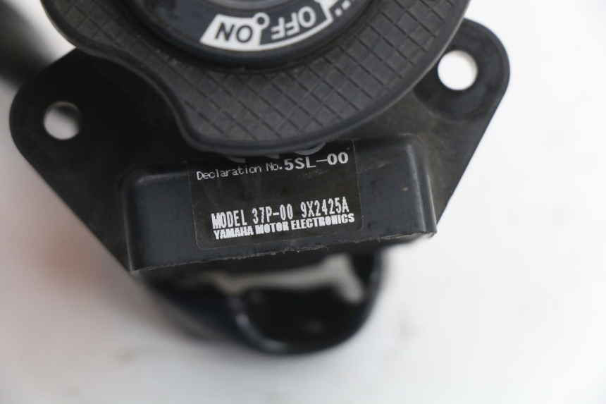 photo de RELE' ELETTRICO YAMAHA X-MAX XMAX 125 (2010 - 2013) - Primo piano tecnico