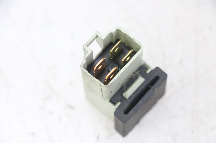 photo de RELE' ELETTRICO YAMAHA X-MAX XMAX 125 (2010 - 2013) - Altra angolazione