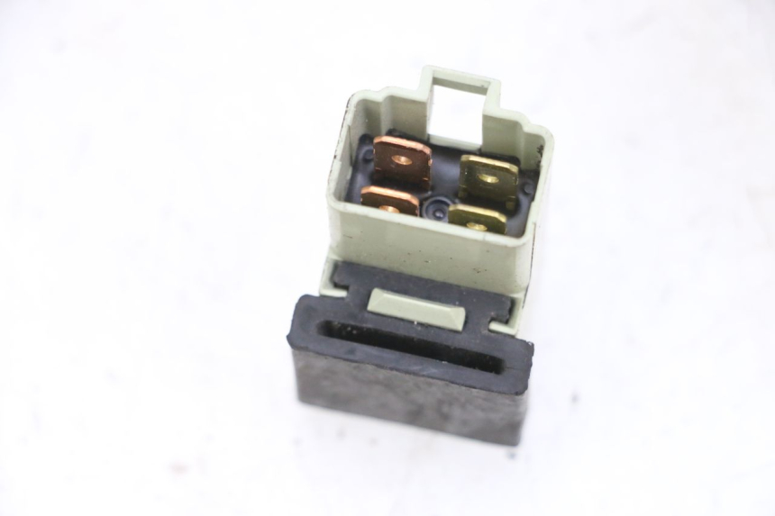 photo de RELE' ELETTRICO YAMAHA X-MAX XMAX 125 (2010 - 2013) - Primo piano tecnico