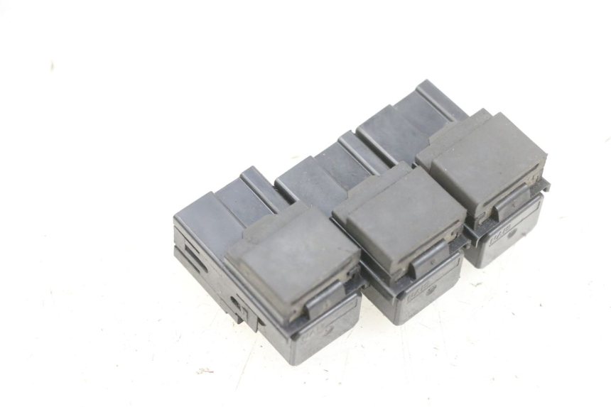 photo de RELE' ELETTRICO YAMAHA XMAX X-MAX 125 (2006 - 2009) - Dettaglio del componente