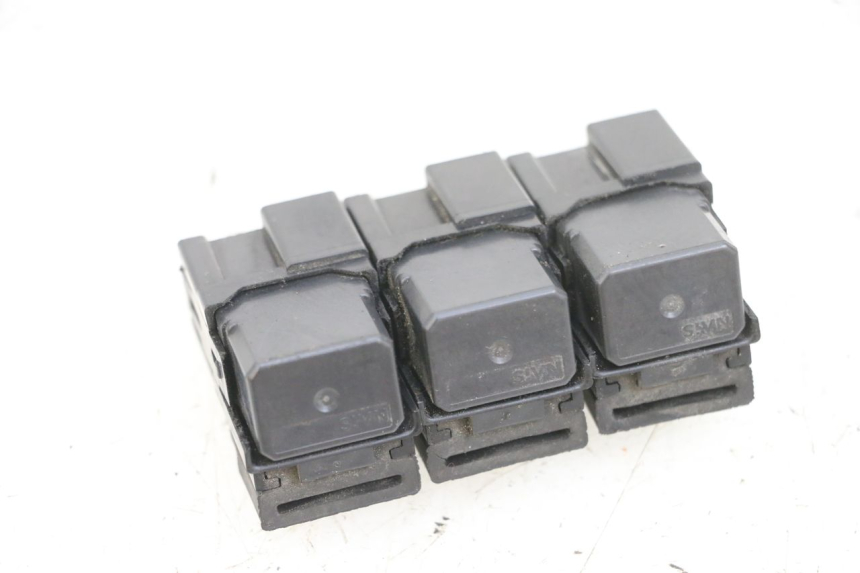 photo de RELE' ELETTRICO YAMAHA XMAX X-MAX 125 (2006 - 2009) - Altra angolazione