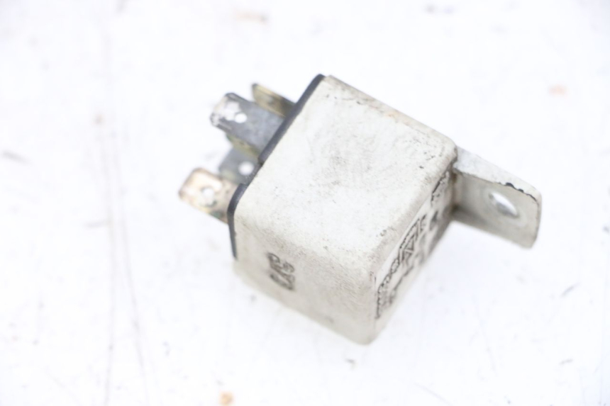 photo de RELE' ELETTRICO PIAGGIO X8 125 (2004 - 2007) - Zoom sullo stato d'uso