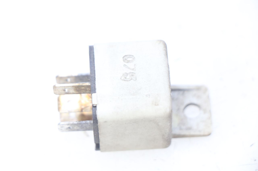 photo de RELE' ELETTRICO PIAGGIO X9 EVOLUTION 250 (2003 - 2007) - Zoom sullo stato d'uso