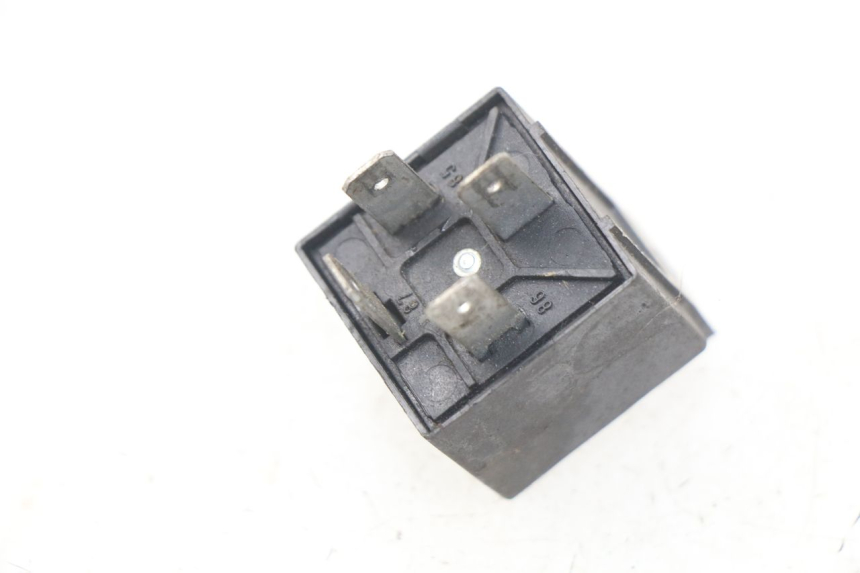 photo de RELE' ELETTRICO PIAGGIO X9 125 (2000 - 2003) - Zoom sullo stato d'uso