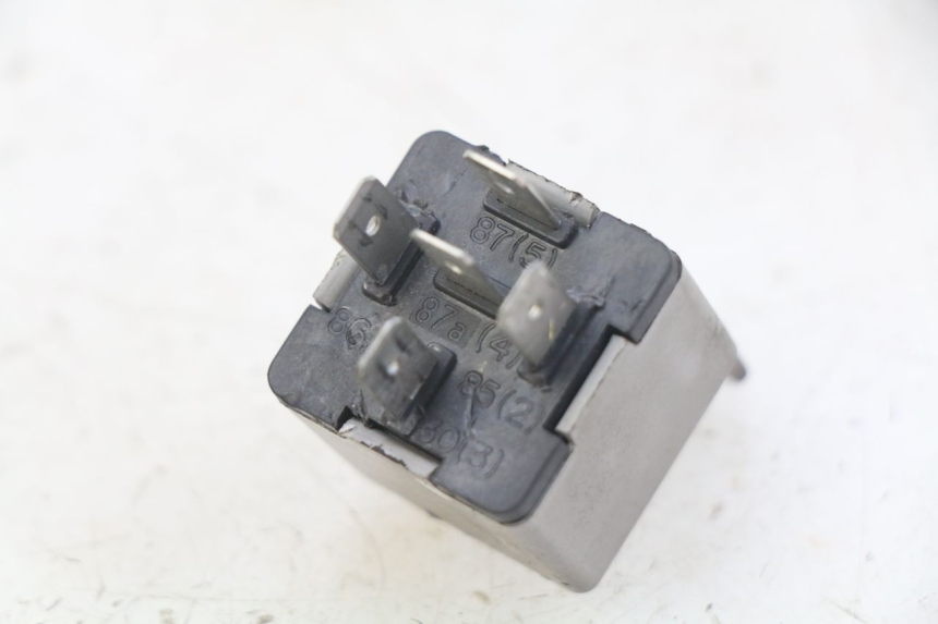 photo de RELE' ELETTRICO PIAGGIO XEVO - X EVO 125 (2007 - 2017) - Altra angolazione