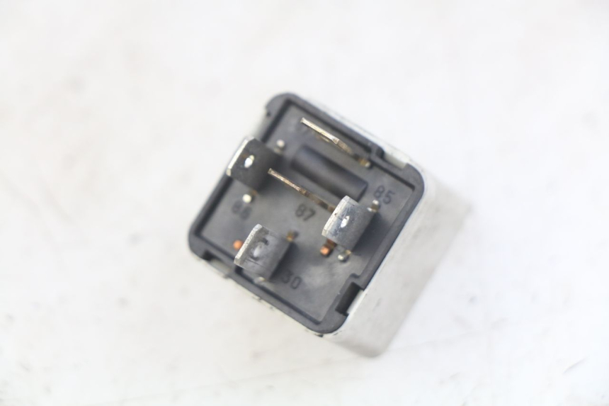 photo de RELE' ELETTRICO PIAGGIO XEVO - X EVO 125 (2007 - 2017) - Dettaglio del componente