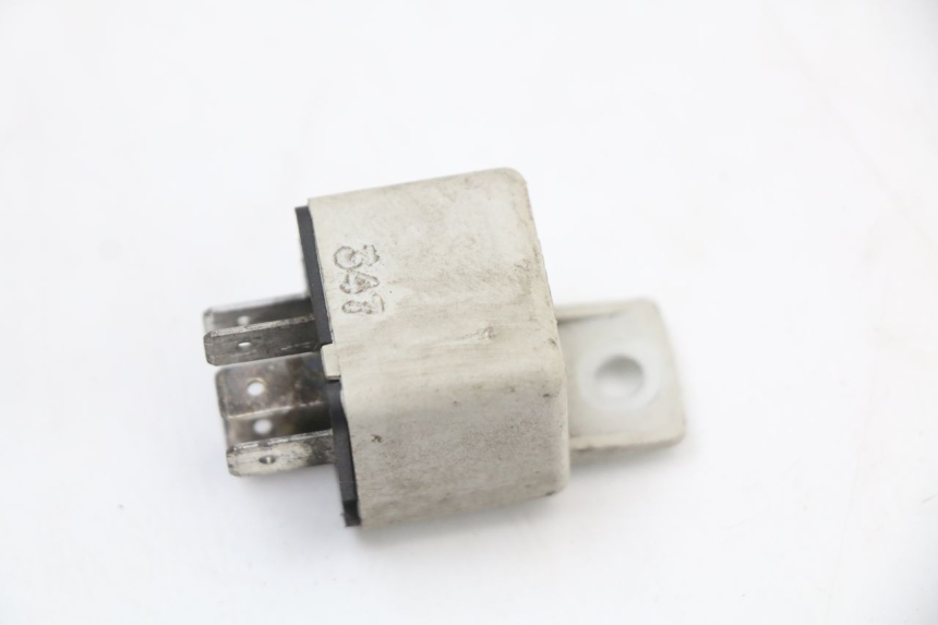 photo de RELE' ELETTRICO PIAGGIO XEVO - X EVO 125 (2007 - 2017) - Altra angolazione