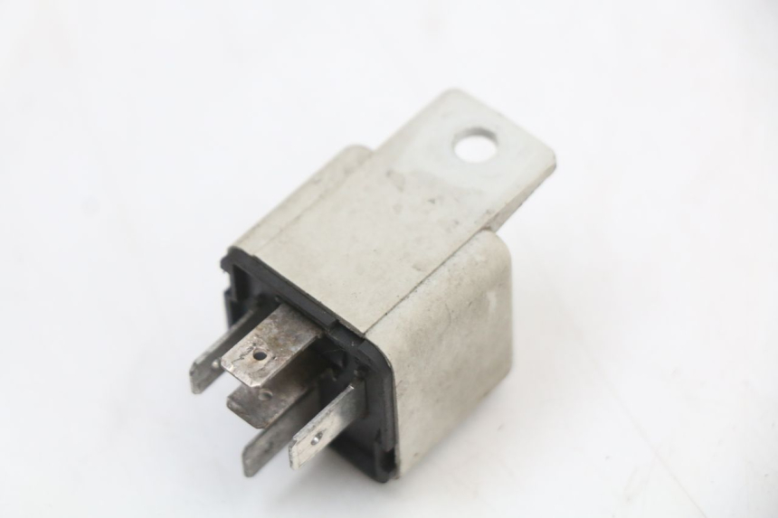 photo de RELE' ELETTRICO PIAGGIO XEVO - X EVO 125 (2007 - 2017) - Primo piano tecnico