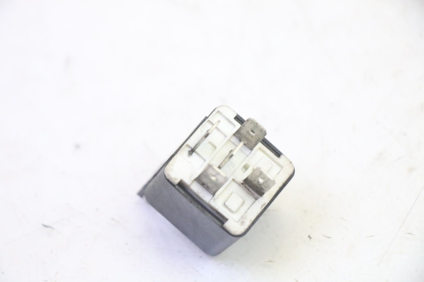 photo de RELE' ELETTRICO PIAGGIO XEVO - X EVO 125 (2007 - 2017) - Altra angolazione