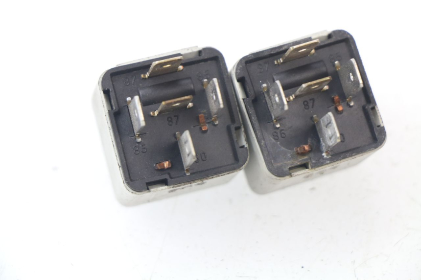 photo de Relè elettrico PIAGGIO XEVO X-EVO 250 (2007 - 2012) - Primo piano tecnico