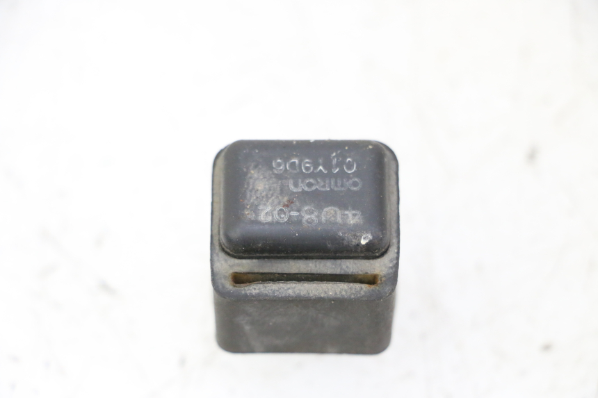 photo de RELÈ ELETTRICO YAMAHA XJN DIVERSION 600 (2000 - 2003) - Dettaglio del componente