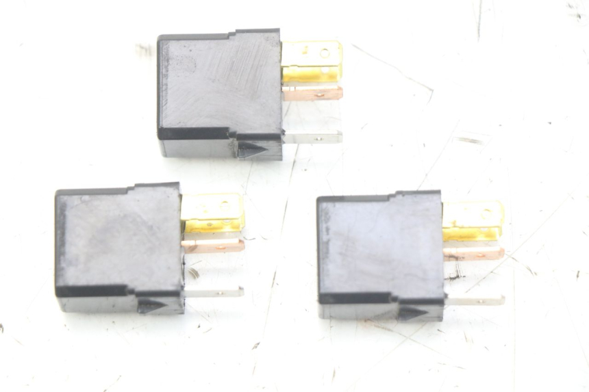 photo de RELE' ELETTRICO YAMAHA XP T-MAX TMAX 500 (2004 - 2007) - Dettaglio del componente