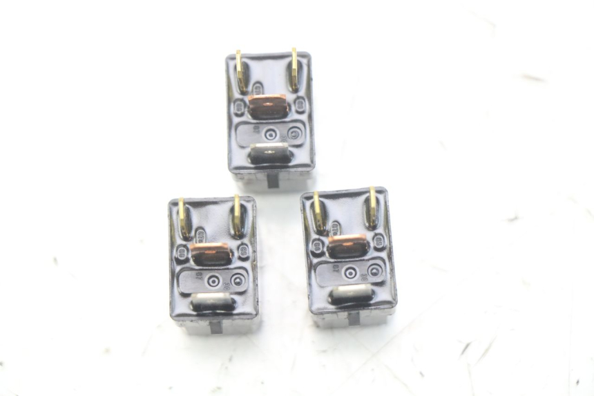 photo de RELE' ELETTRICO YAMAHA XP T-MAX TMAX 500 (2004 - 2007) - Zoom sullo stato d'uso