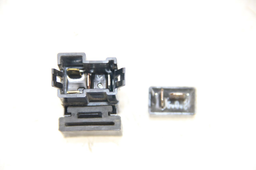 photo de RELE' ELETTRICO YAMAHA XP T-MAX TMAX 500 (2004 - 2007) - Altra angolazione