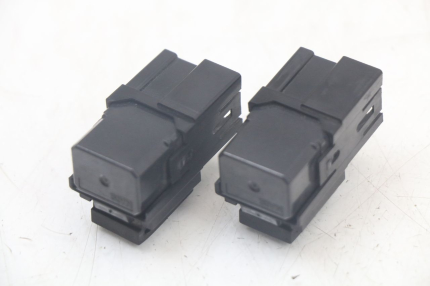 photo de RELE' ELETTRICO YAMAHA XT X 660 (2004 - 2016) - Primo piano tecnico