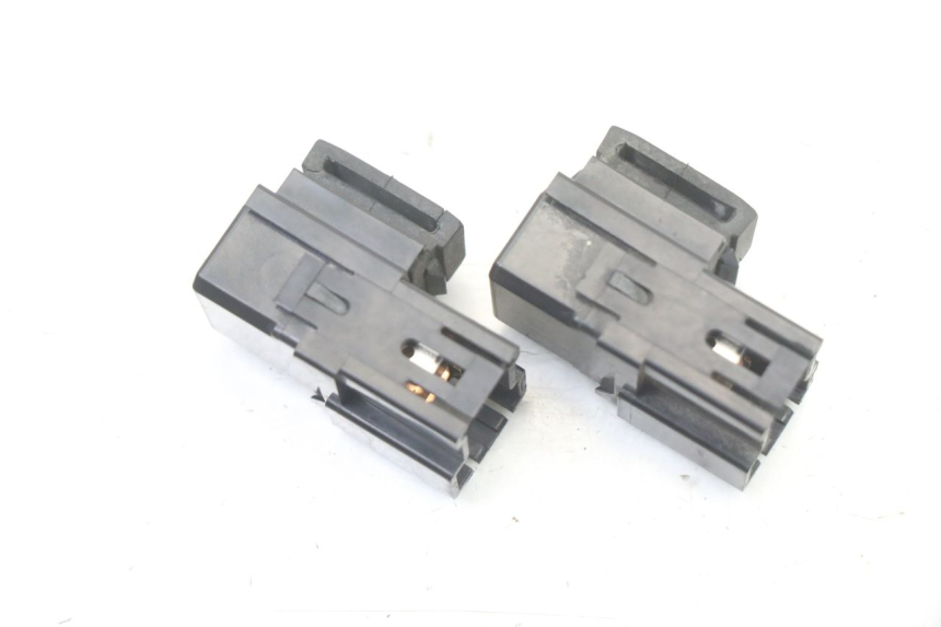 photo de RELE YAMAHA XJ6 600 (2008 - 2016) - Zoom sullo stato d'uso