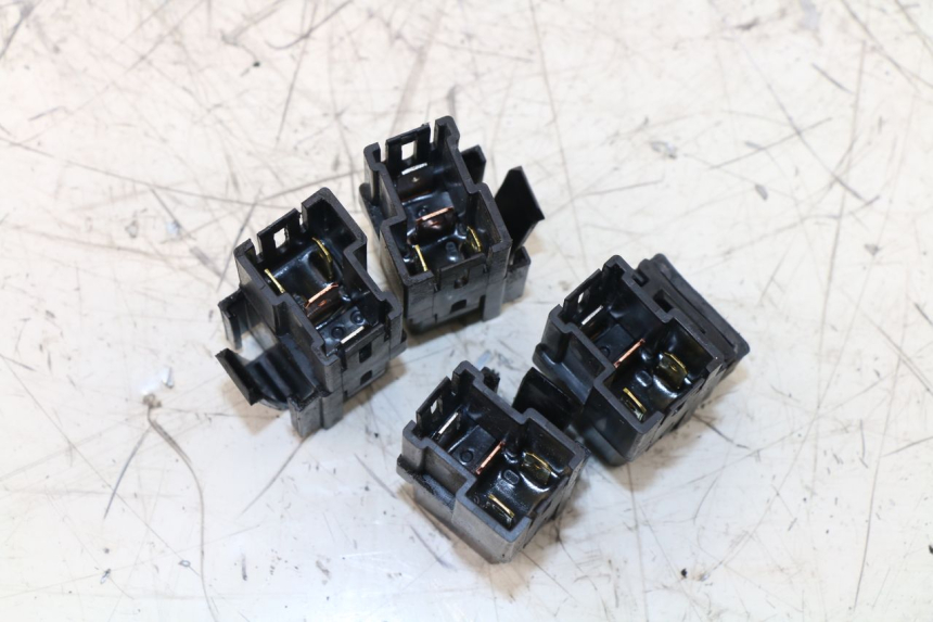 photo de Relè elettrico YAMAHA YP MAJESTY ABS 400 (2007 - 2009) - Dettaglio del componente