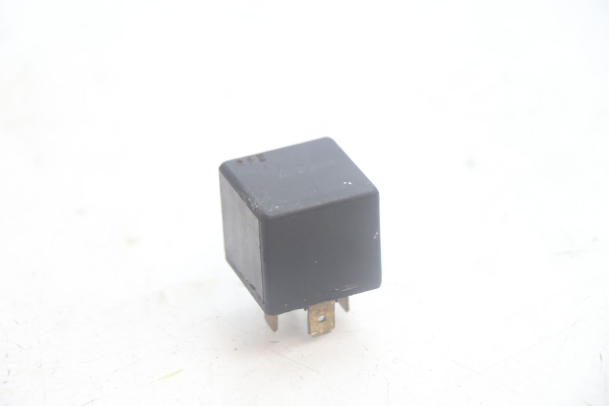 photo de RELE' ELETTRICO YAMAHA YP MAJESTY 125 (2002 - 2006) - Dettaglio del componente
