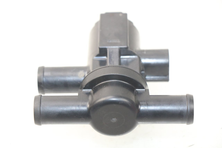 photo de Relè elettrico KAWASAKI Z Z900 900 (2017 - 2019) - Altra angolazione