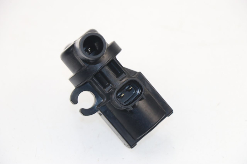 photo de Relè elettrico KAWASAKI Z800 Z ABS 800 (2013 - 2017) - Altra angolazione