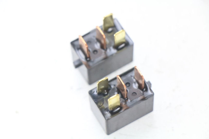 photo de RELE' ELETTRICO UNIVERSAL BIKE ZN50QT-11B 50 (2018 - 2021) - Zoom sullo stato d'uso