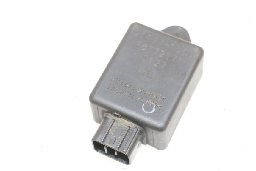 photo de RELE KAWASAKI ZR 7 750 (1999 - 2004) - Primo piano tecnico