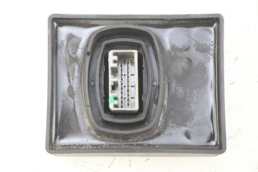 photo de RELE FANALE HONDA FORZA 125 (2015 - 2016) - Altra angolazione