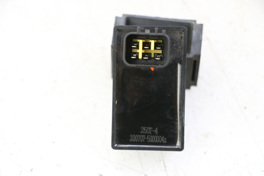 photo de RELE FARO KEEWAY K-LIGHT KLIGHT 125 (2018 - 2025) - Zoom sullo stato d'uso