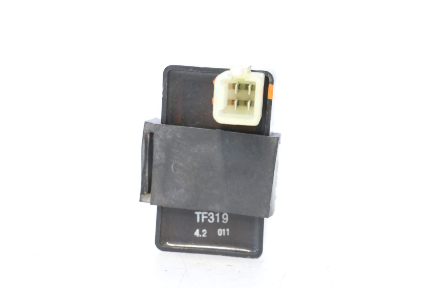 photo de RELE FARO HONDA ST PAN EUROPEAN 1100 (1990 - 2002) - Altra angolazione