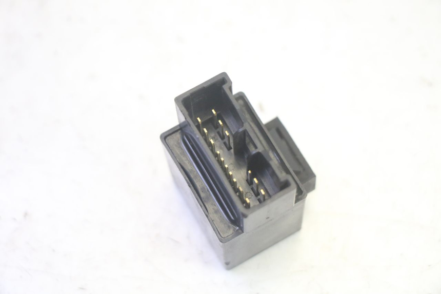 photo de RELÈ POMPA CARBURANTE YAMAHA FJR ABS 1300 (2006 - 2012) - Altra angolazione