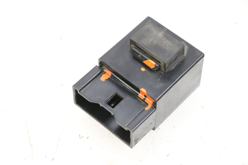 photo de RELÈ POMPA CARBURANTE YAMAHA FJR ABS 1300 (2006 - 2012) - Dettaglio del componente