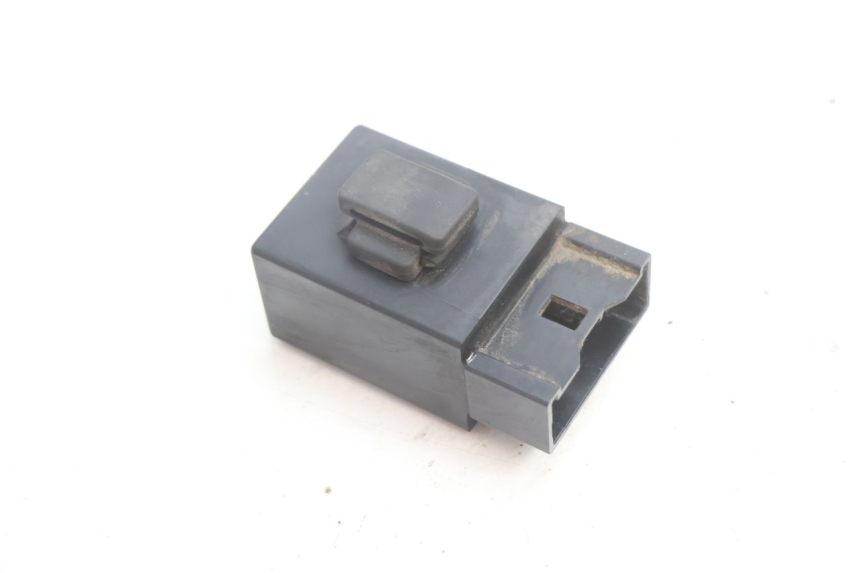 photo de RELÈ POMPA CARBURANTE YAMAHA FJR 1300 (2001 - 2005) - Zoom sullo stato d'uso