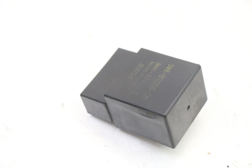 photo de RELÈ POMPA CARBURANTE YAMAHA FZ6 FAZER S2 600 (2007 - 2011) - Dettaglio del componente