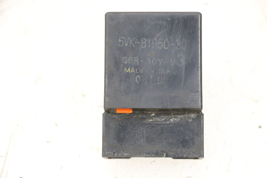 photo de RELÈ POMPA CARBURANTE YAMAHA TDM ABS 900 (2002 - 2014) - Primo piano tecnico