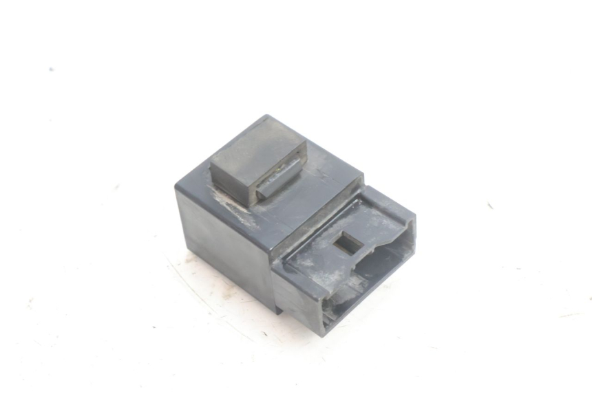 photo de RELÈ POMPA CARBURANTE YAMAHA TDM ABS 900 (2002 - 2014) - Zoom sullo stato d'uso