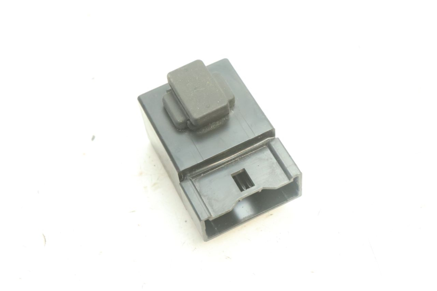 photo de RELÈ POMPA CARBURANTE YAMAHA YZF R6 600 (2008 - 2009) - Altra angolazione