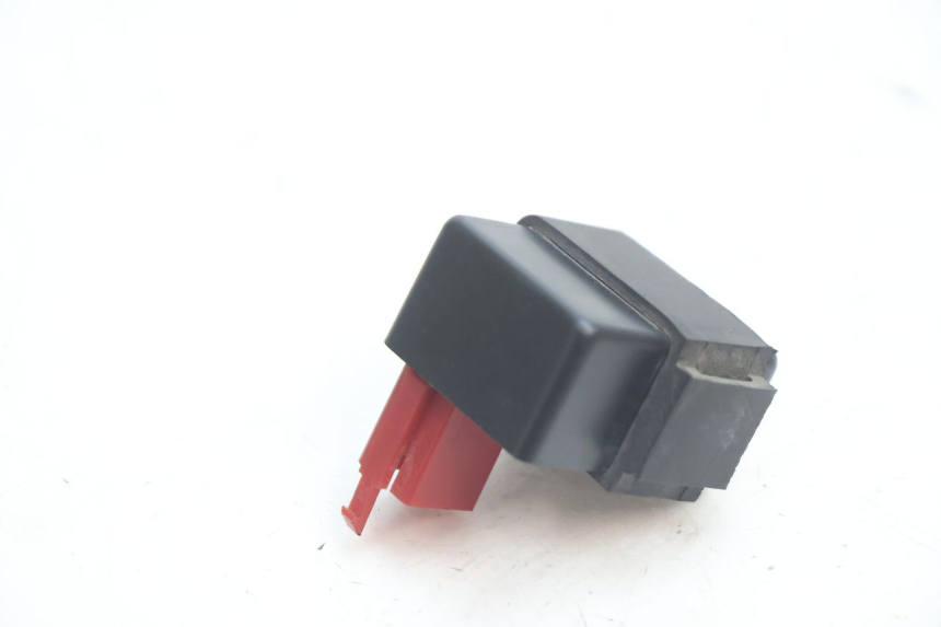 photo de RELÈ POMPA CARBURANTE KAWASAKI ZX-6R ZX6R 600 (1995 - 1997) - Altra angolazione