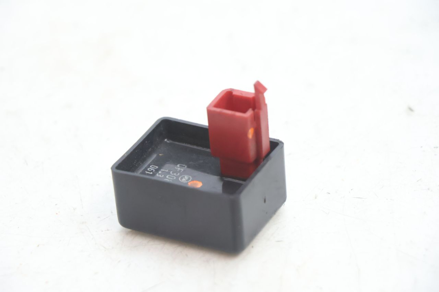 photo de RELÈ POMPA CARBURANTE KAWASAKI ZX-6R ZX6R 600 (2000 - 2002) - Zoom sullo stato d'uso