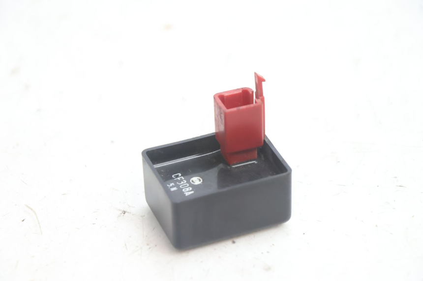 photo de RELÈ POMPA CARBURANTE KAWASAKI ZX-6R ZX6R 600 (1995 - 1997) - Zoom sullo stato d'uso