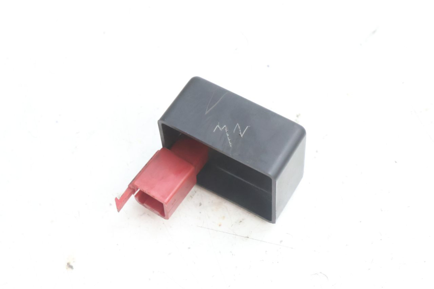 photo de RELÈ POMPA CARBURANTE KAWASAKI ZZR 600 (1995 - 2004) - Dettaglio del componente