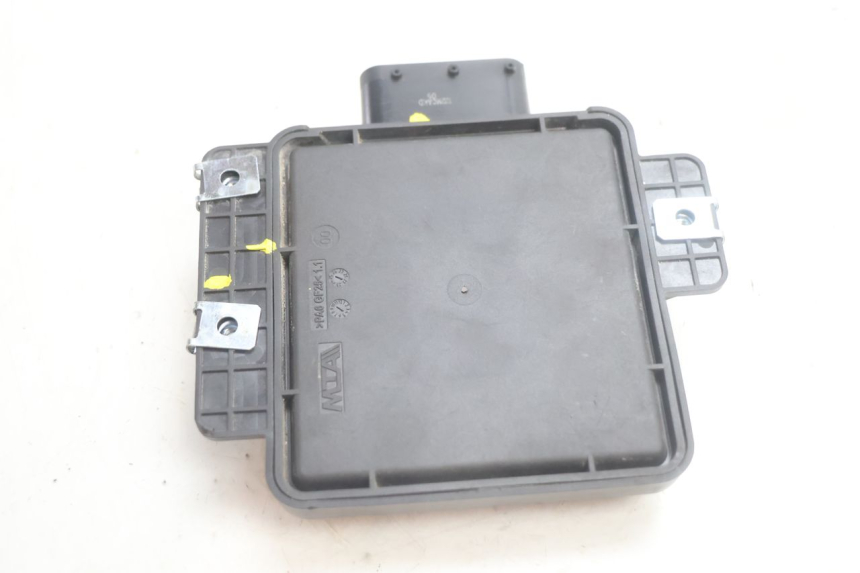 photo de ROLL LOCK RELE PIAGGIO MP3 HPE 530 (2022 - 2026) - Vista d'insieme del prodotto