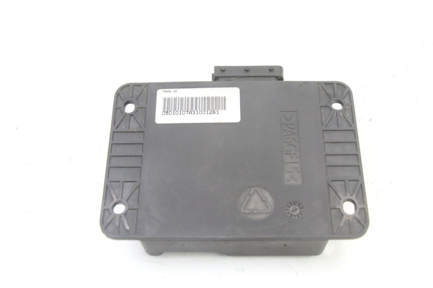 photo de RELAIS ROLL LOCK PIAGGIO MP3 LT 400 (2007 - 2012) - Primo piano tecnico