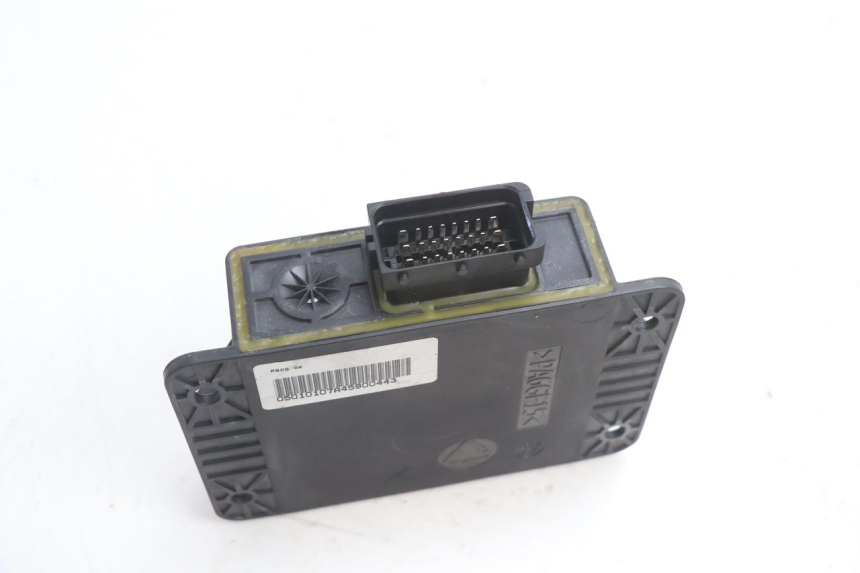 photo de RELAIS ROLL LOCK PIAGGIO MP3 LT 400 (2007 - 2012) - Primo piano tecnico