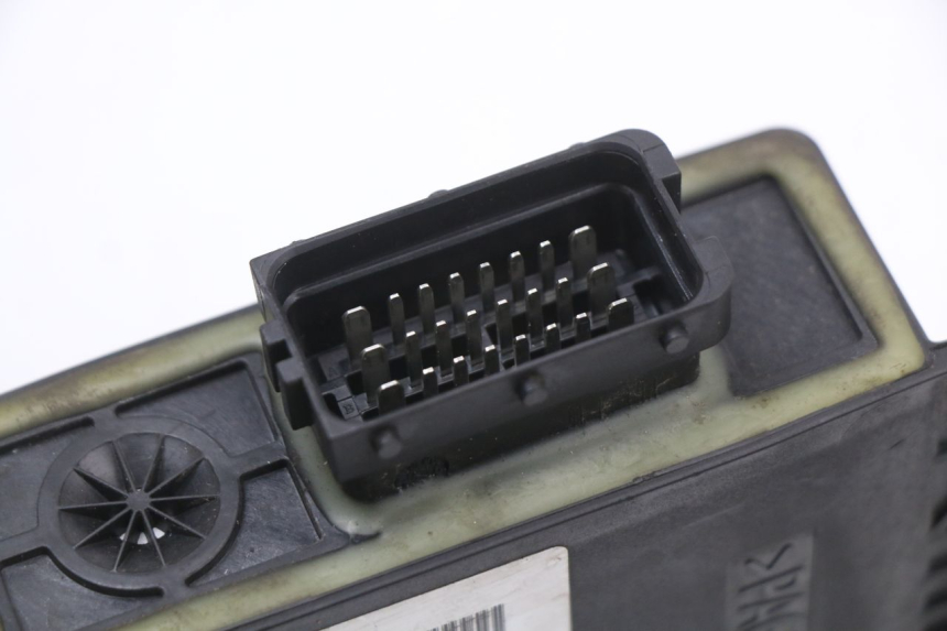 photo de ROLL LOCK RELE PIAGGIO MP3 500 (2011 - 2015) - Altra angolazione