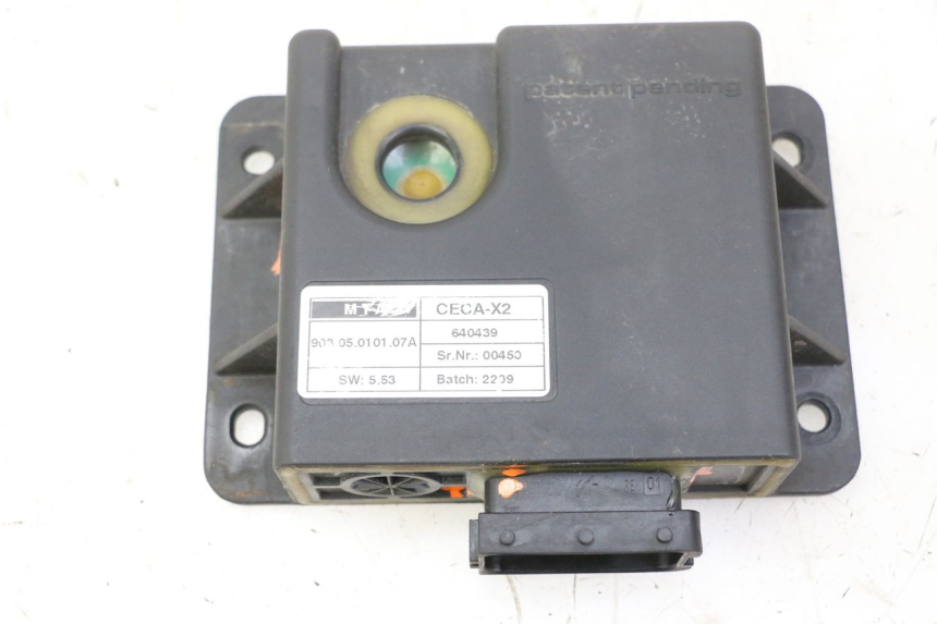 photo de RELAIS ROLL LOCK PIAGGIO MP3 RL 250 (2006 - 2010) - Stato della superficie e materiale