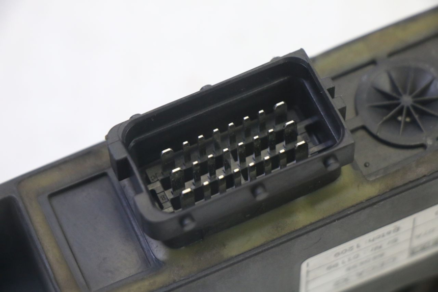 photo de RELAIS ROLL LOCK PIAGGIO MP3 RL 250 (2006 - 2010) - Primo piano tecnico